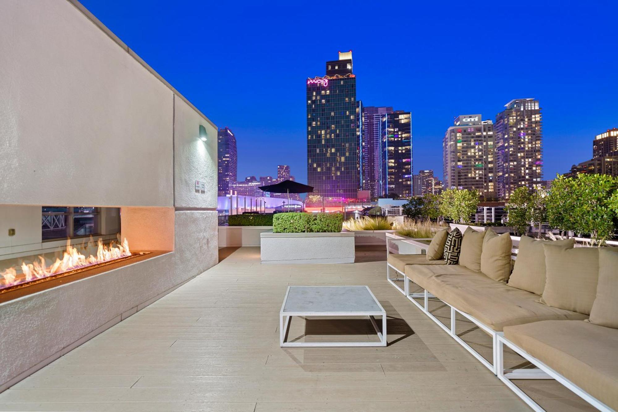 Dtla Escape Skyline Views With Luxury Amenities Apartamento *